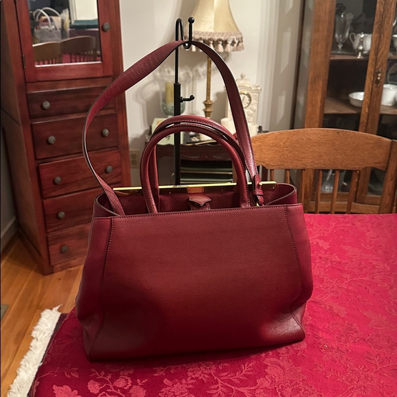 Fendi Burgundy Leather 2Jours Tote W/ Shoulder Strap - Picture 4 of 7